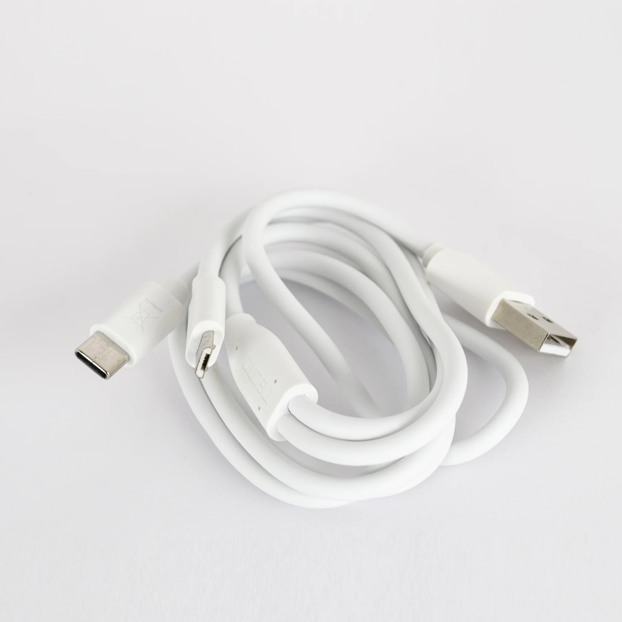 Tecno Çift UsbA Çıkışlı Şarj Aleti Type-C ve Micro Data Kablolu TCW-E01D Beyaz